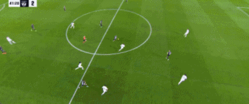 3-2逆转，巴萨空欢喜！西甲争冠剧变：5亿豪门3轮不胜落后